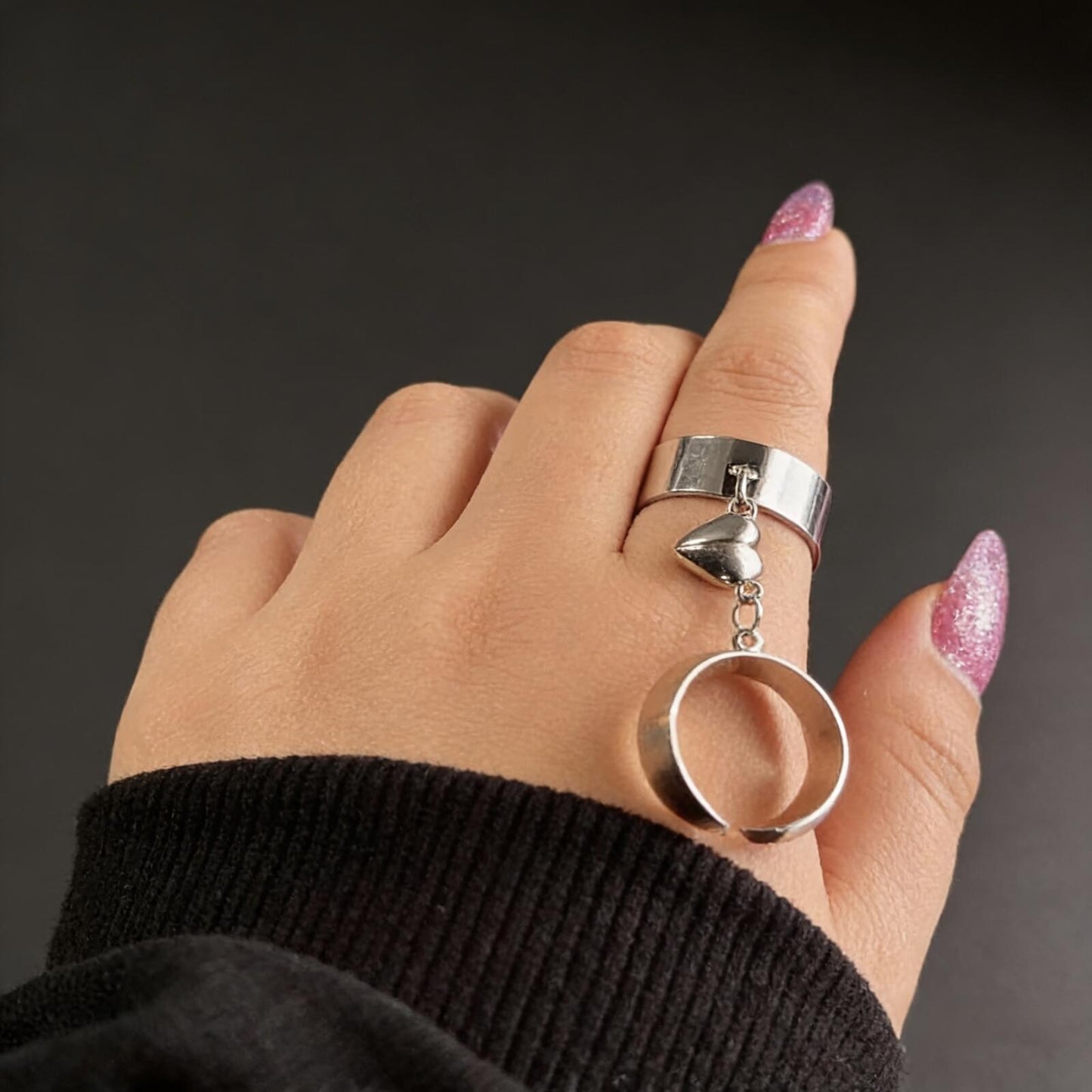 Hearts in Motio | Magnetic Heart Link Rings — Two Souls, One Inseparable Bond