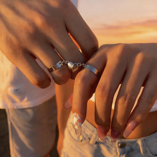 Hearts in Motio | Magnetic Heart Link Rings — Two Souls, One Inseparable Bond