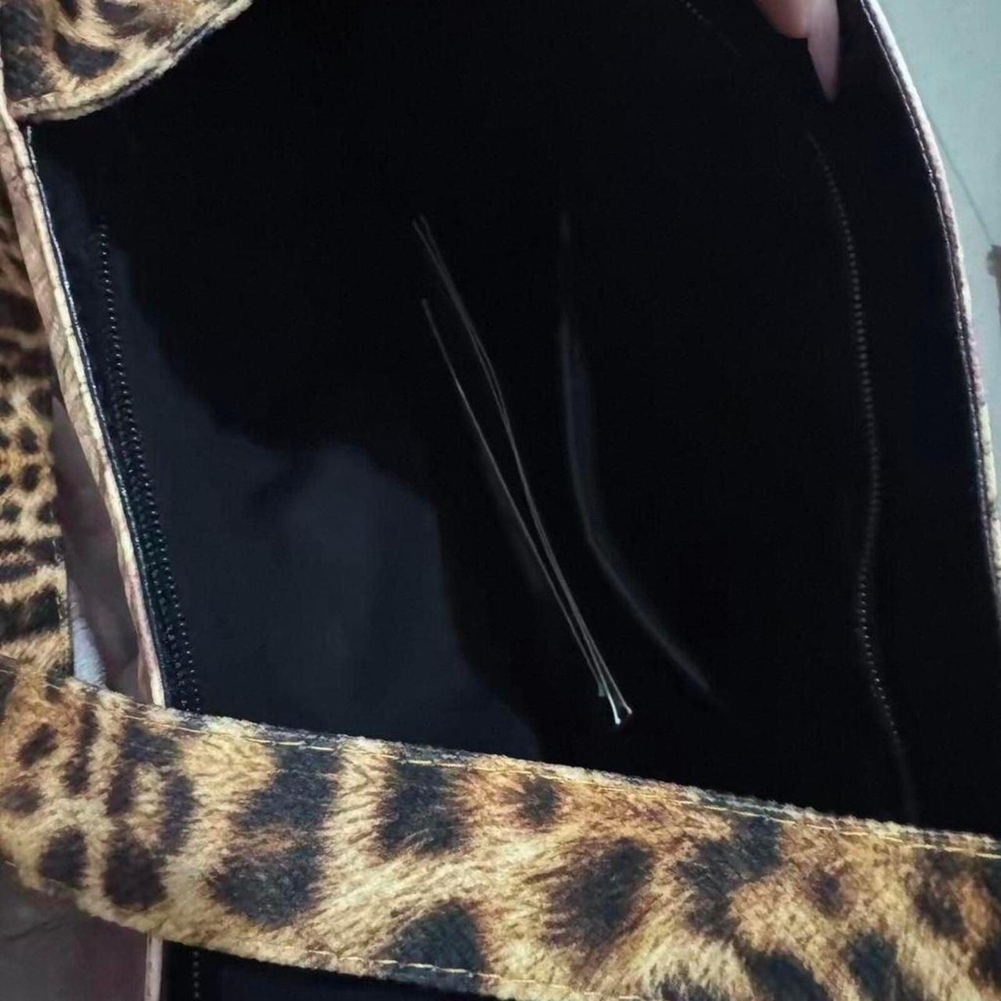 Possessor Graphic Leopard Strap Tote Bag